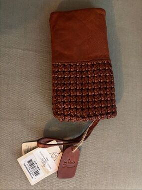 NEW MILO Cuoio Clutch Wallet in cognac, with a hand-woven leather lower panel